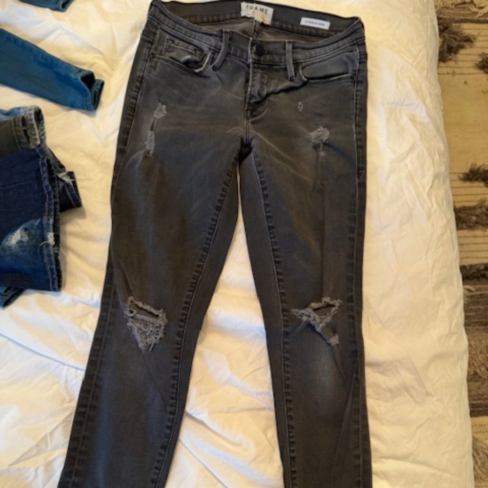 FRAME DENIM LOS ANGELES LIKE NEW BLACK 26 JEANS DISTRESSED
